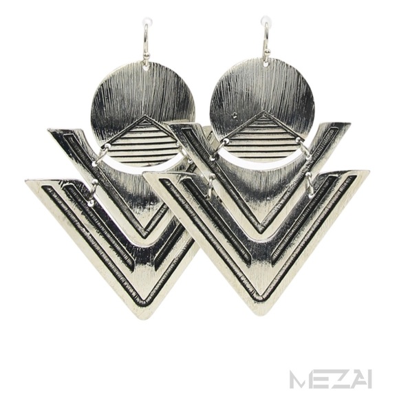 Geometric Silver Pierced Earrings 
(New) - Picture 8 of 8